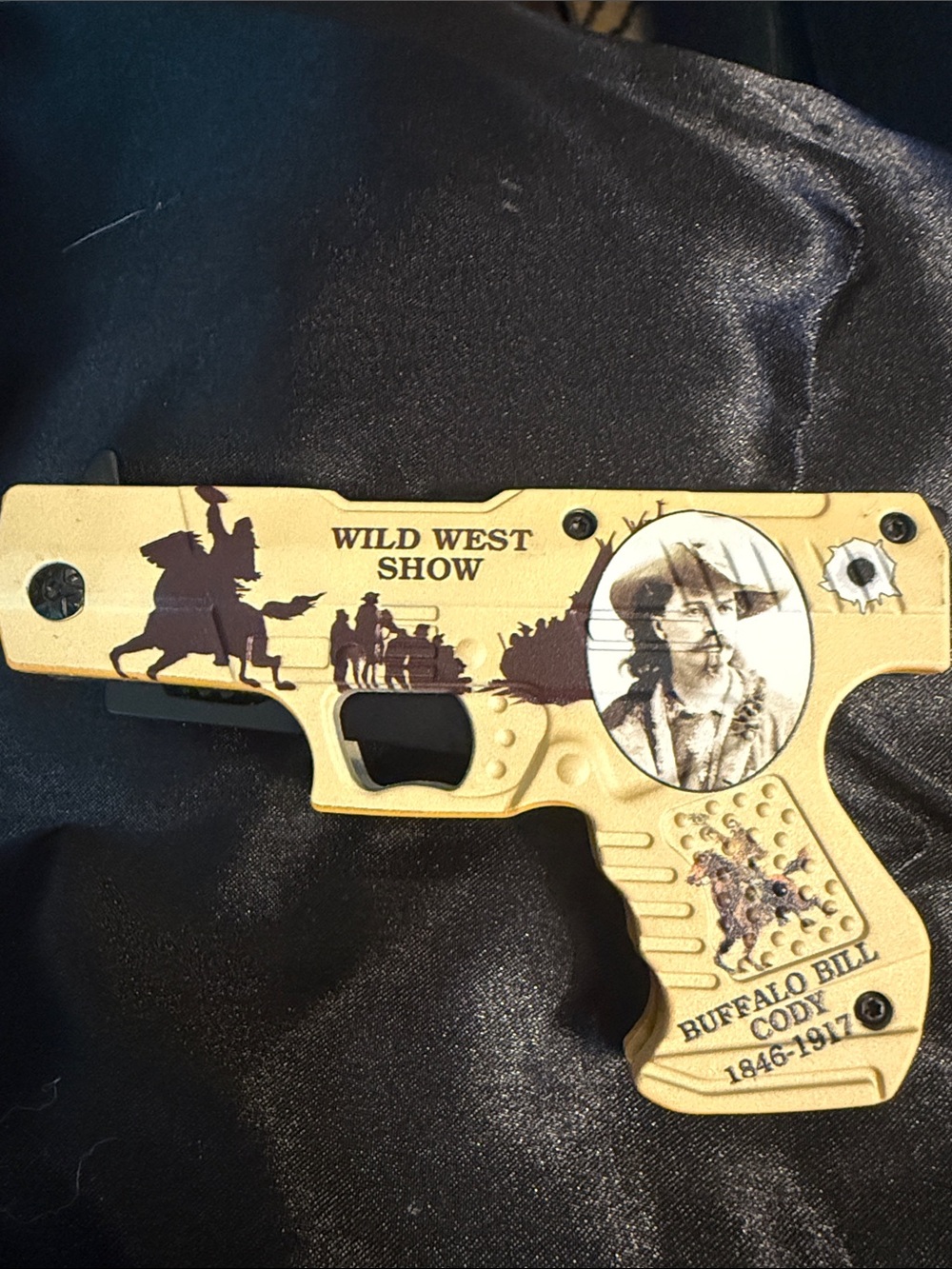 Fathers Day Buffalo Bill Wild West Show Decorative Knife Pistol